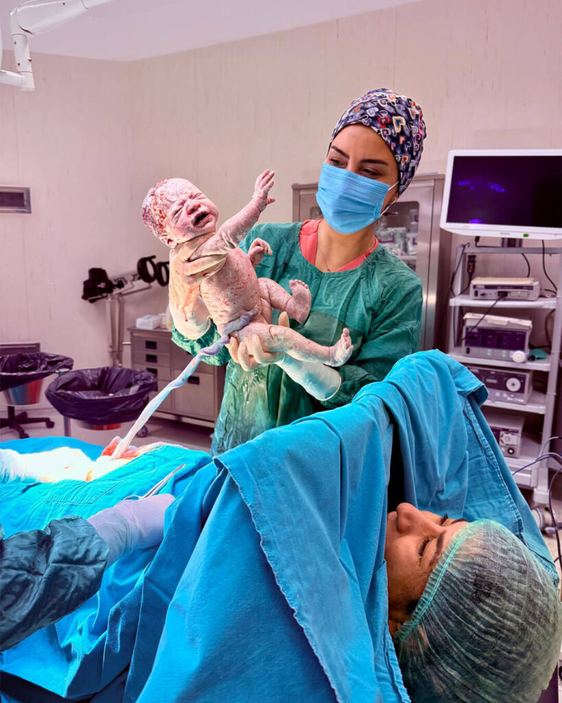 Doç. Dr. Burcu Timur ile mutlu hasta anları