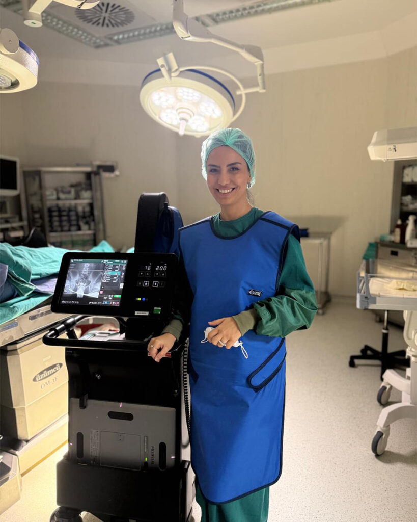 Doç. Dr. Burcu Timur ile mutlu hasta anları